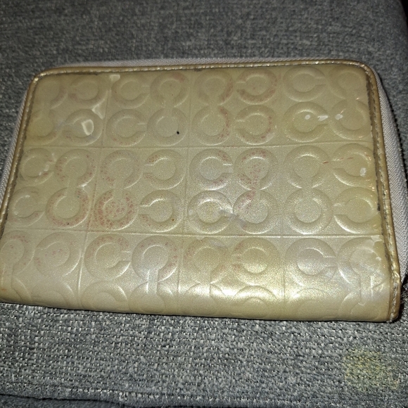 Coach Checkbook  Wallet - Picture 2 of 8